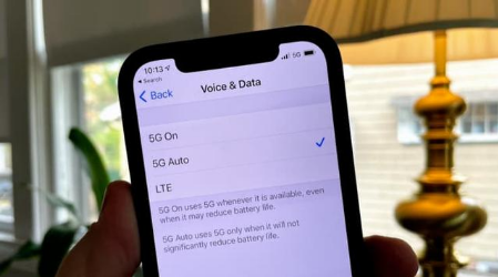 榆社苹果手机维修分享iPhone 12如何打开或关闭5G网络 
